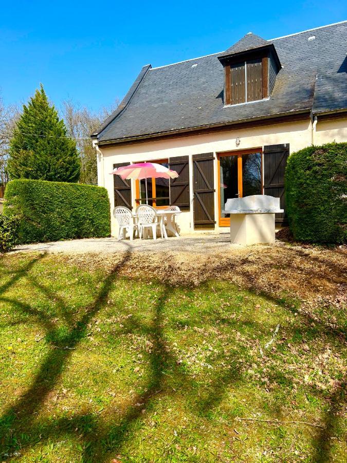 Vila Gite Fuchsia Carlux Exteriér fotografie